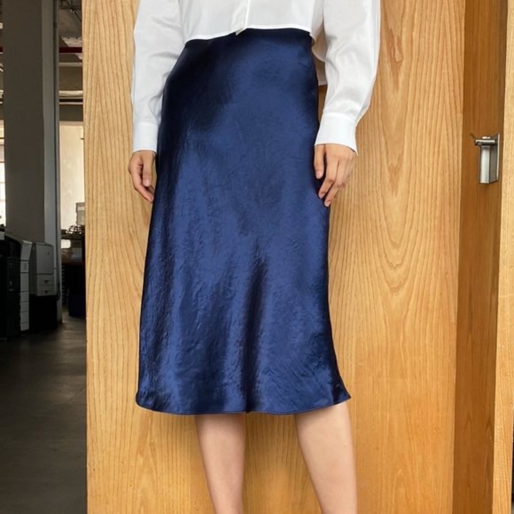 Aritzia Babaton Slip Midi Skirt - Size 8 - Navy